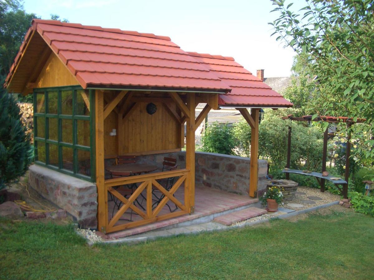 Bundi Vendégház Kehidakustány Exterior foto